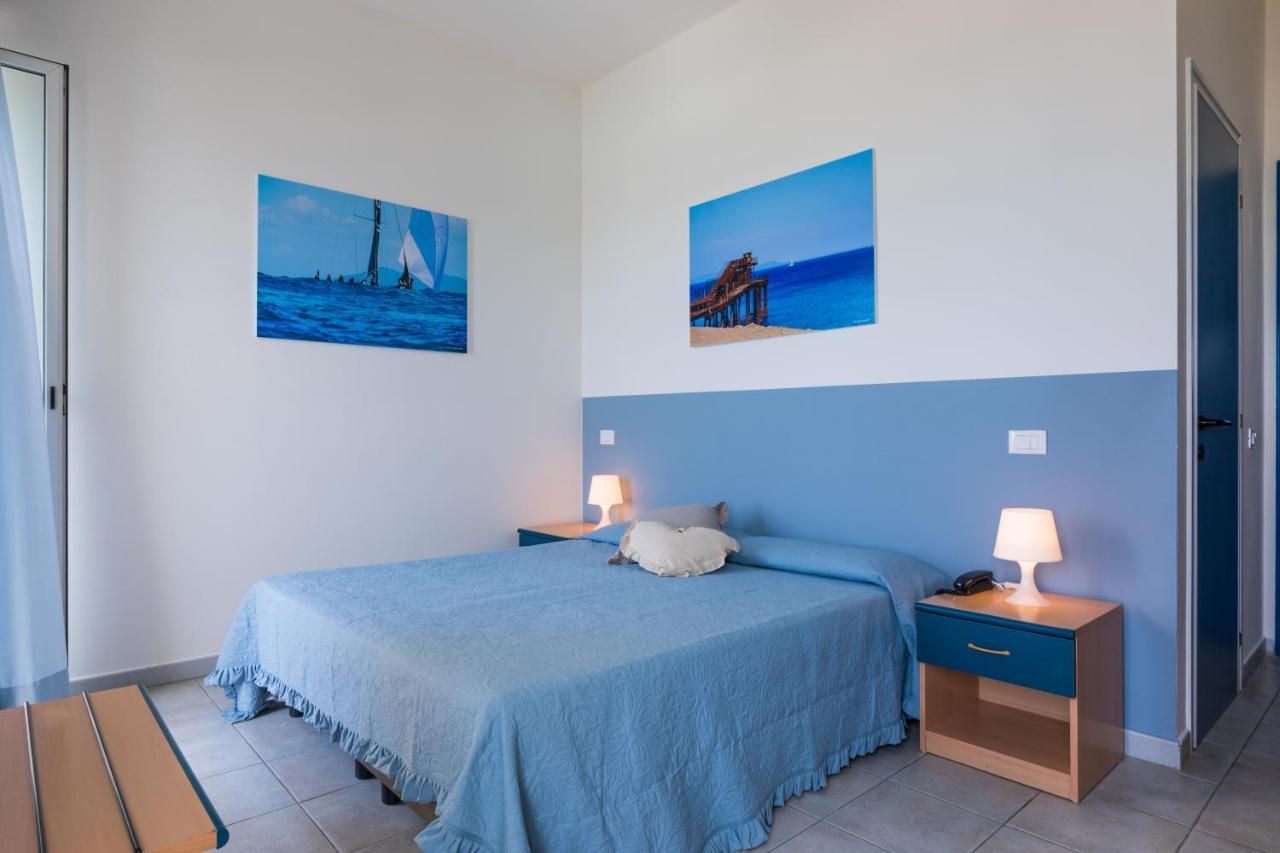 Hotel Stella Marina مارينا دي سيسينا المظهر الخارجي الصورة