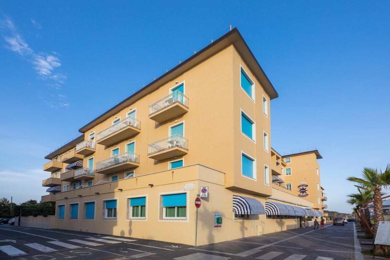 Hotel Stella Marina مارينا دي سيسينا المظهر الخارجي الصورة