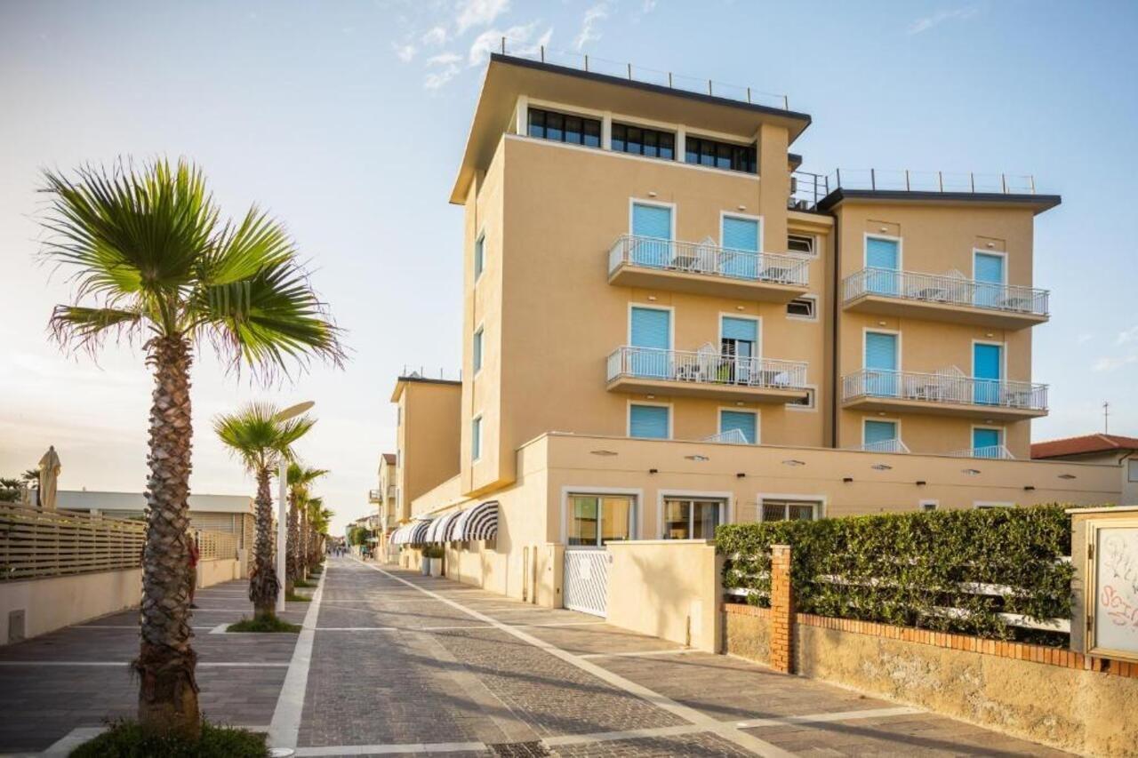 Hotel Stella Marina مارينا دي سيسينا المظهر الخارجي الصورة