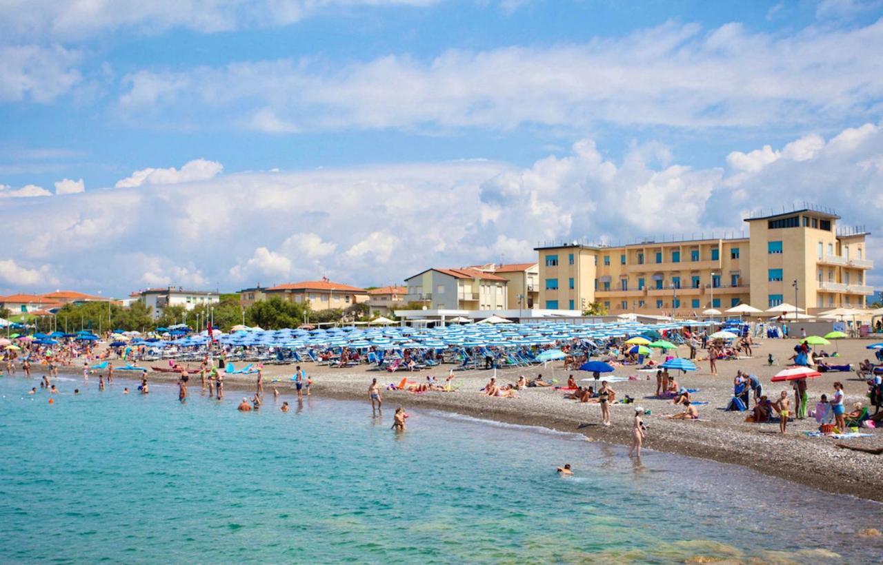 Hotel Stella Marina مارينا دي سيسينا المظهر الخارجي الصورة