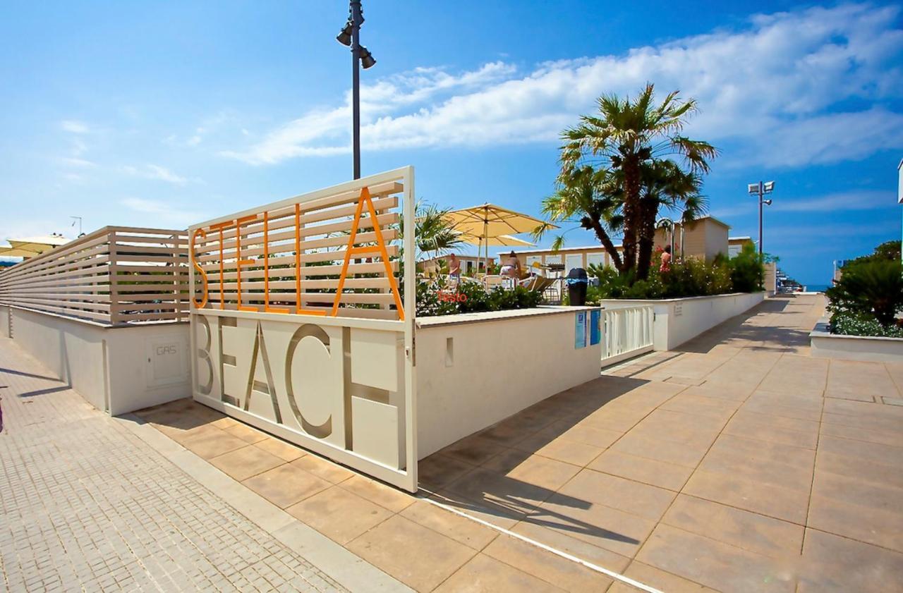 Hotel Stella Marina مارينا دي سيسينا المظهر الخارجي الصورة
