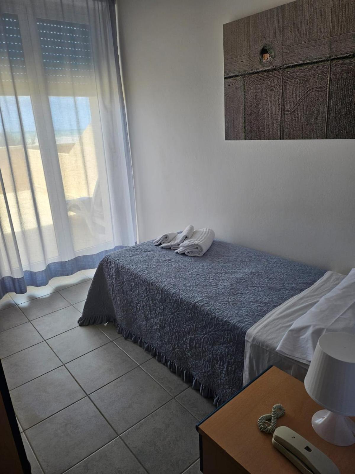 Hotel Stella Marina مارينا دي سيسينا المظهر الخارجي الصورة