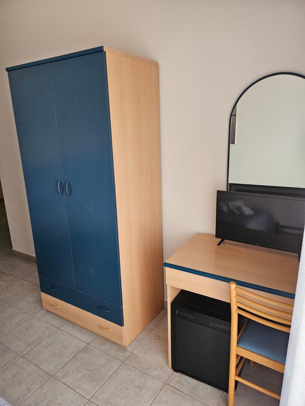 Hotel Stella Marina مارينا دي سيسينا المظهر الخارجي الصورة