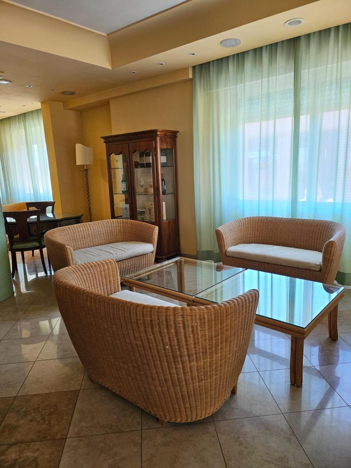 Hotel Stella Marina مارينا دي سيسينا المظهر الخارجي الصورة