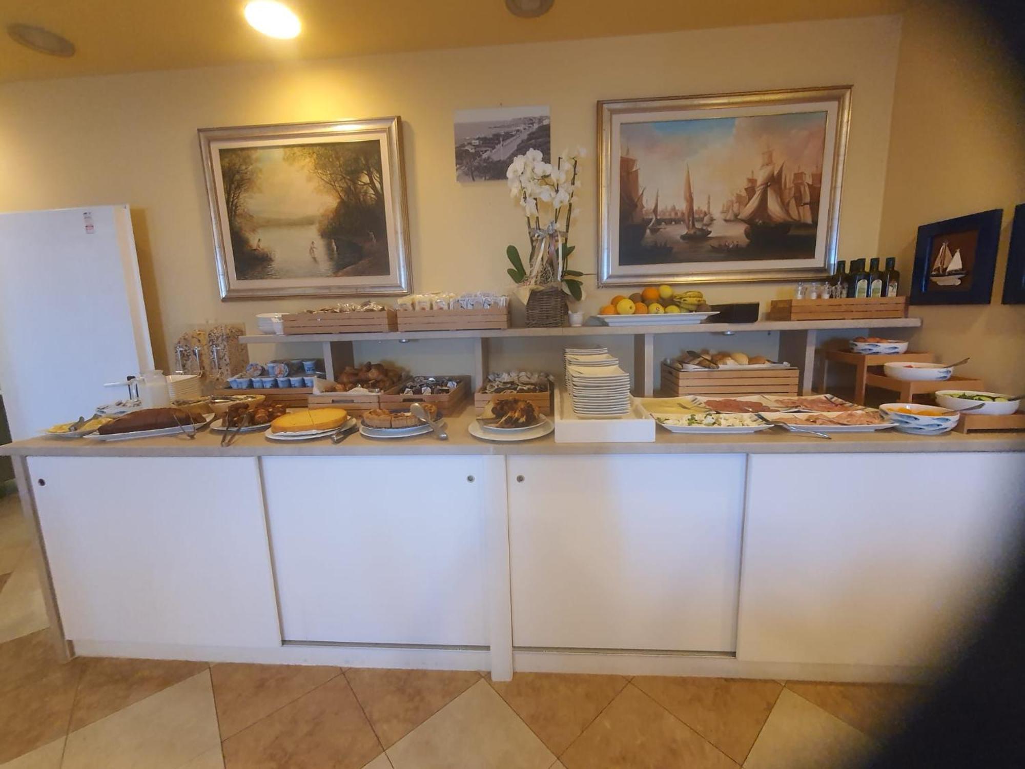 Hotel Stella Marina مارينا دي سيسينا المظهر الخارجي الصورة