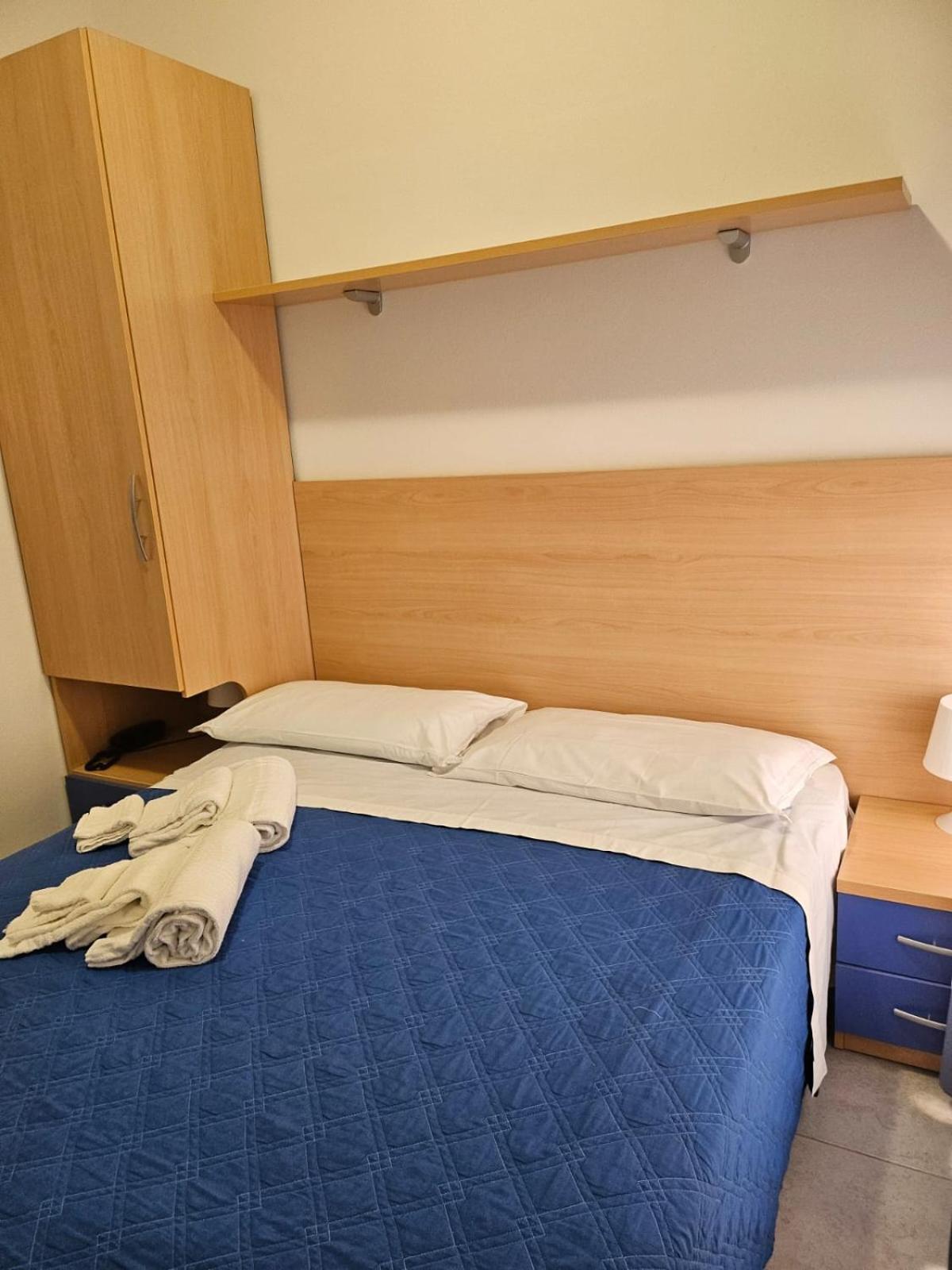 Hotel Stella Marina مارينا دي سيسينا المظهر الخارجي الصورة